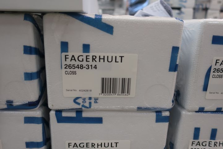 719294-8 21 pendant office luminaire Fagerhult Closs Body White 2x35W 150x30cm