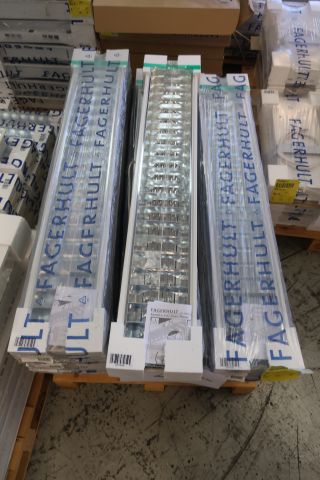 719298-4 20 recessed luminaires Fagerhult Multifive Beta 2x28W 118x20cm