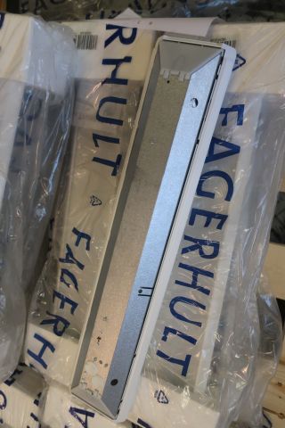 719334-4 14 pcs suspended office luminaire Fagerhult Vidi 1x14W 60x12cm