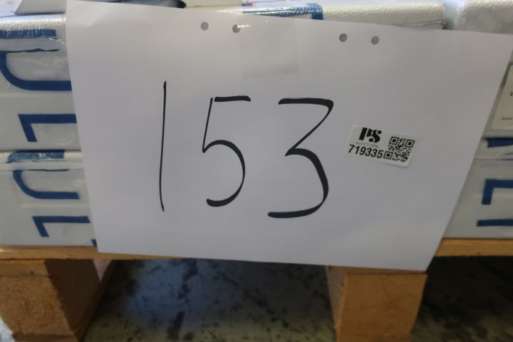 719335-9 18 pcs suspended office luminaire Fagerhult Vidi 1x24W 60x17cm