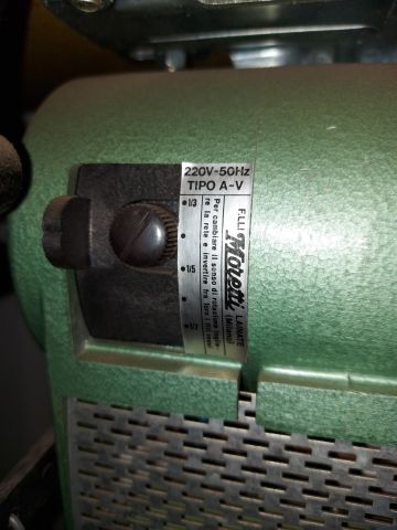 734885-3 Singer industrial sewing machine