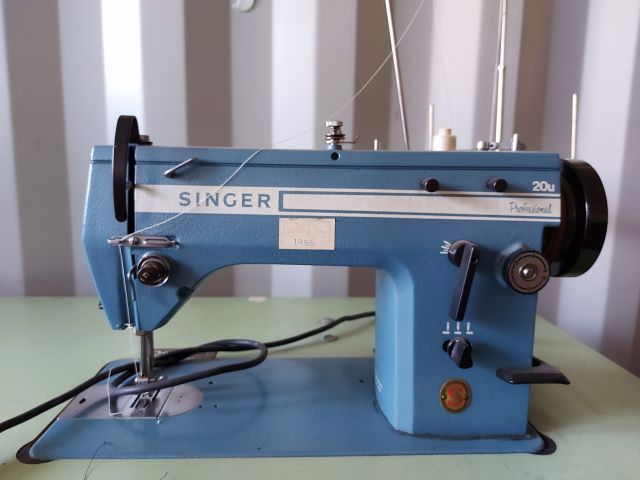 734885-1 Singer industrial sewing machine