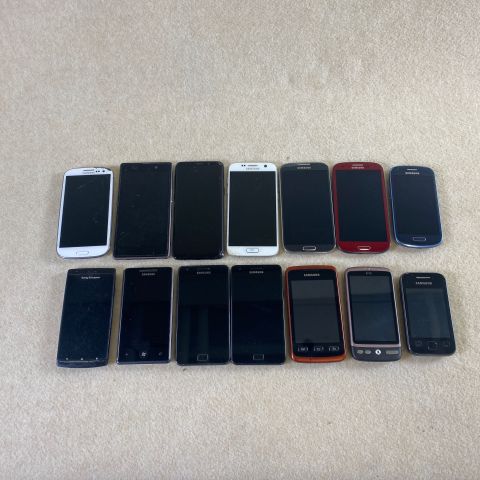 721143-1 Collection of 14 android phones - Repair objects
