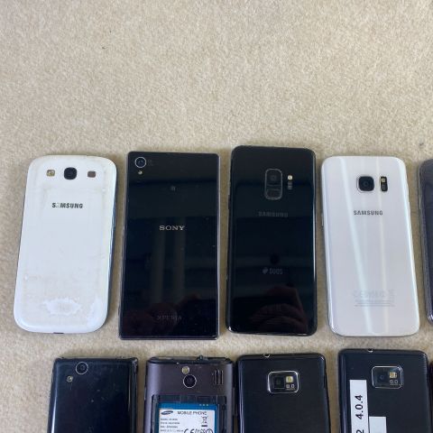 721143-4 Collection of 14 android phones - Repair objects
