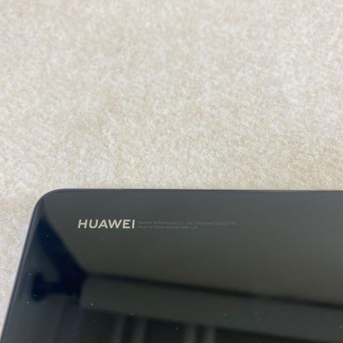 721146-9 2 Huawei P20 (EML-L29)
