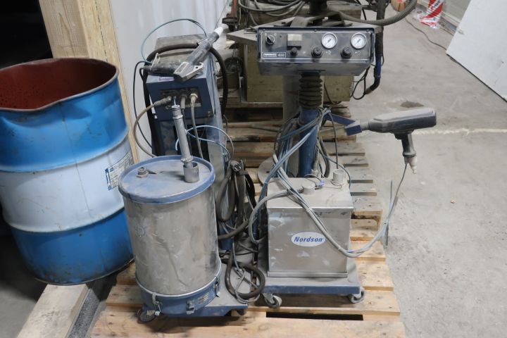 718446-1 2 Color sprayer - i.a. Nordson Tribomatic Versa spray