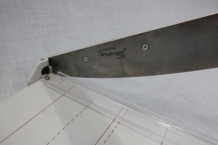 735004-2 Paper Cutter Ideal 1034