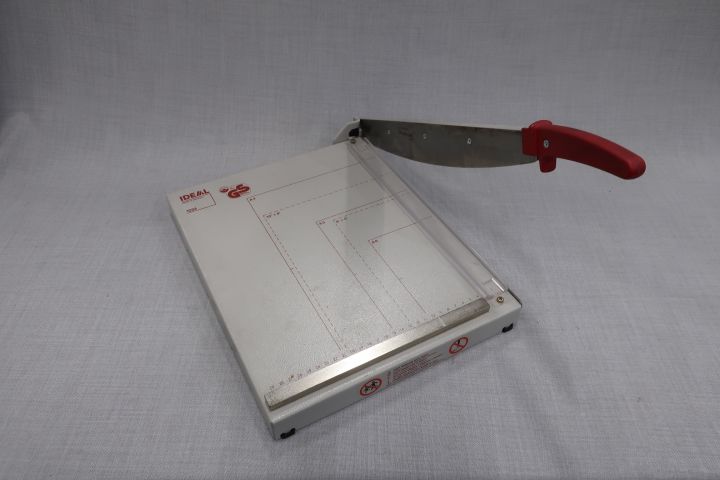 735004-1 Paper Cutter Ideal 1034
