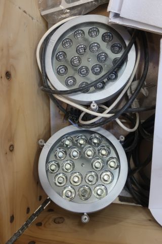 718579-8 Pallet with various LED luminaires, i.a. HERRING