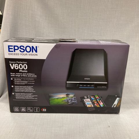 737143-2 Photo Scanner Epson Perfection V600 Photo