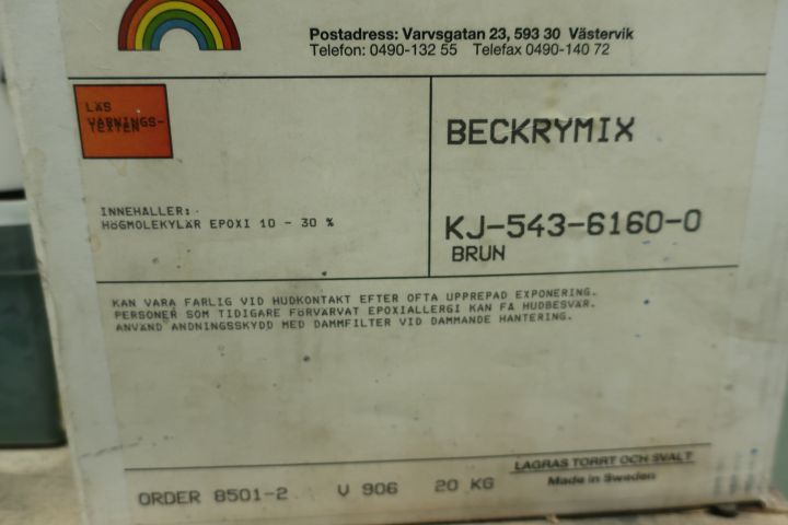 718624-5 10 stools of powder coating paints, i.a. Jotun, Teknos, DuPont et al.