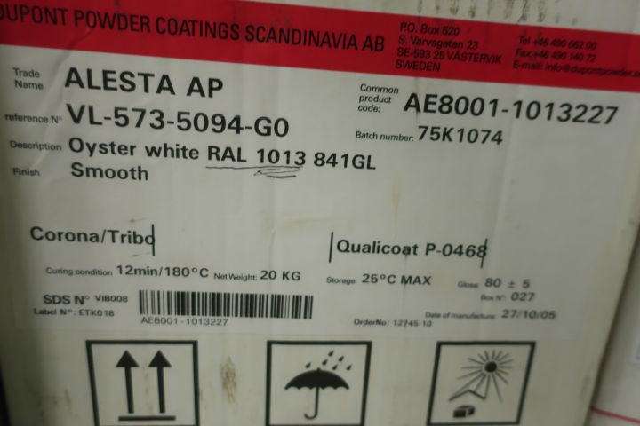 718624-15 10 stools of powder coating paints, i.a. Jotun, Teknos, DuPont et al.