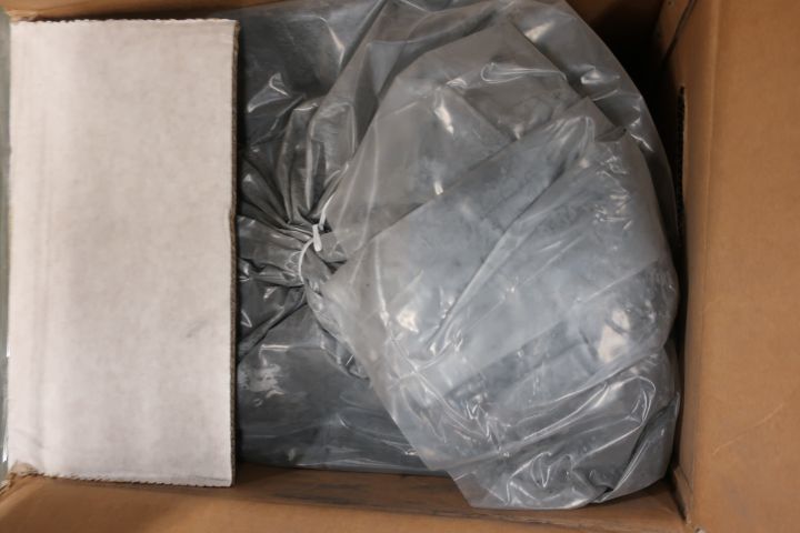 718624-44 10 stools of powder coating paints, i.a. Jotun, Teknos, DuPont et al.