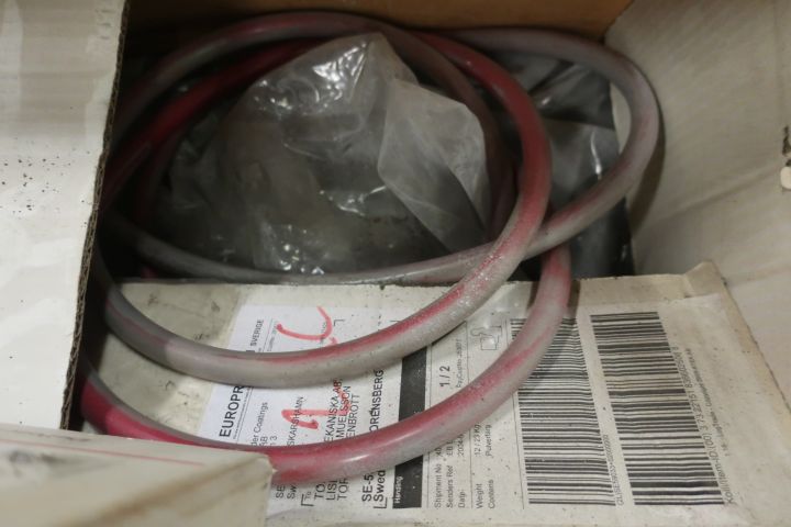 718624-48 10 stools of powder coating paints, i.a. Jotun, Teknos, DuPont et al.