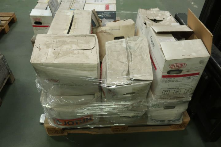 718624-52 10 stools of powder coating paints, i.a. Jotun, Teknos, DuPont et al.