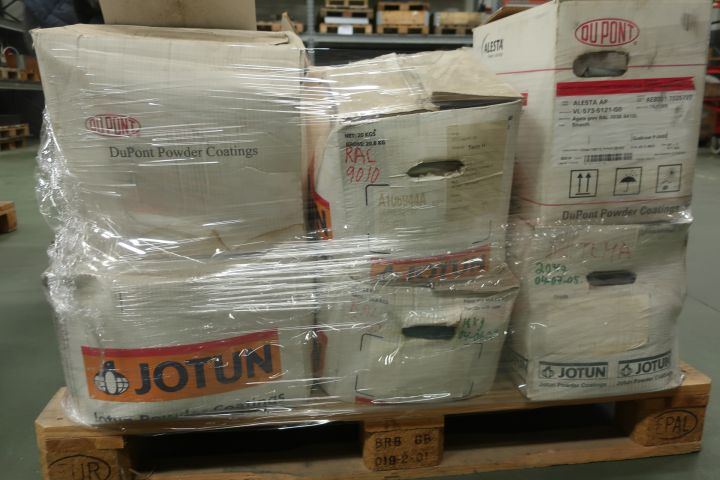 718624-53 10 stools of powder coating paints, i.a. Jotun, Teknos, DuPont et al.