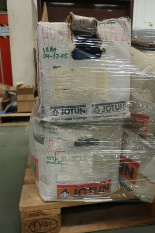 718624-55 10 stools of powder coating paints, i.a. Jotun, Teknos, DuPont et al.