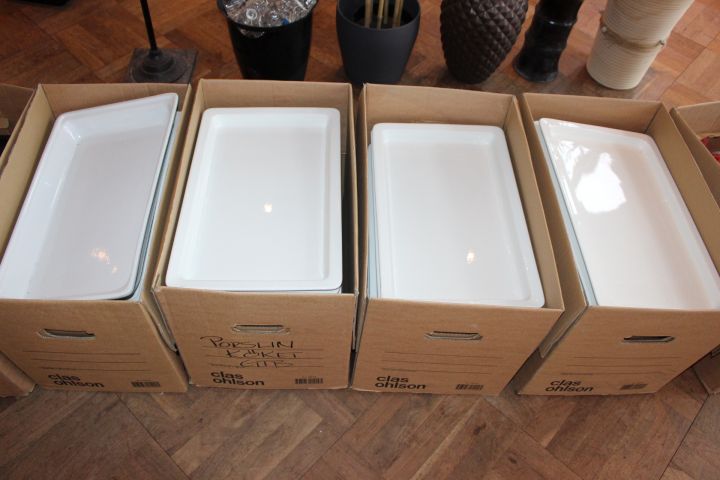 665252-1 Serveringsporslin, uppläggningsfat, skålar, tallrikar mm