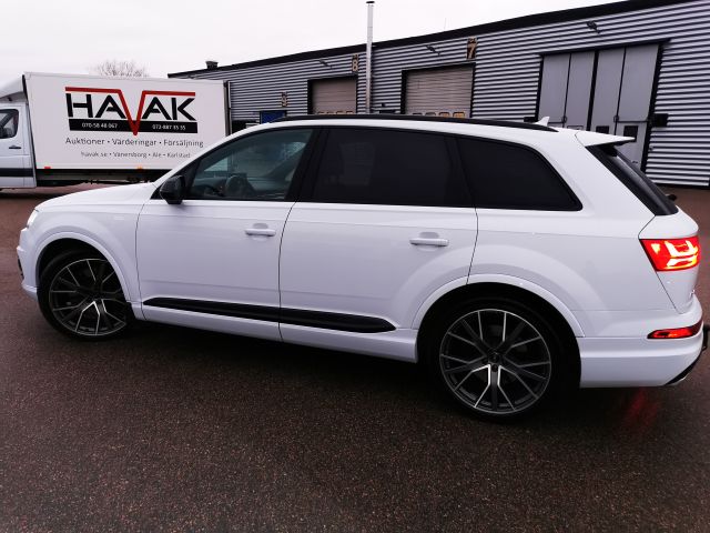 737213-12 Audi Q7 SQ7 4.0 TDI quattro (435hp) - 2018 (KEE275)