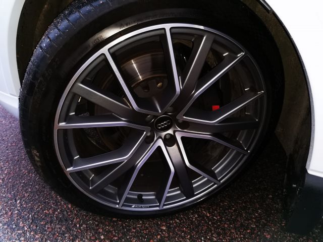 737213-15 Audi Q7 SQ7 4.0 TDI quattro (435hp) - 2018 (KEE275)