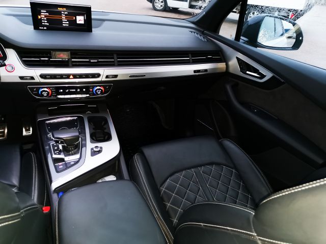 737213-26 Audi Q7 SQ7 4.0 TDI quattro (435hp) - 2018 (KEE275)