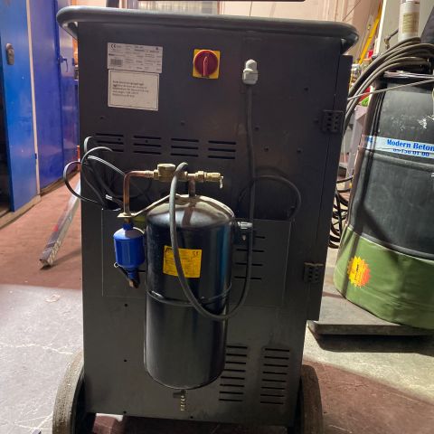 728555-3 AirCon service station - Waeco ASC 1000