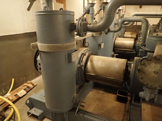 687997-8 Large refrigeration system for industry