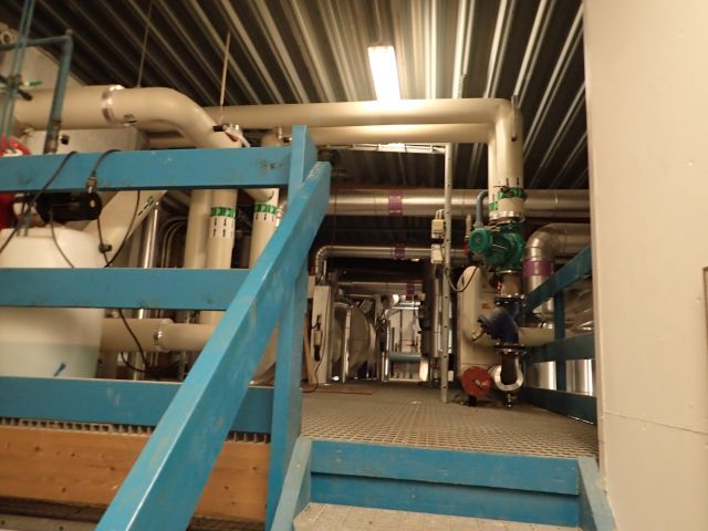 687997-22 Large refrigeration system for industry