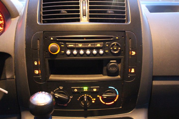 665272-38 Citroen Jumpy HDi, (13957 mil) - 2013