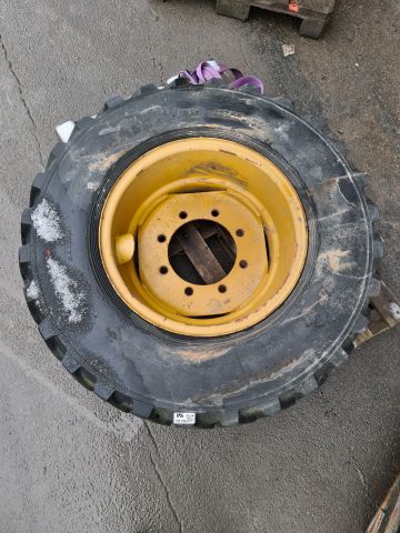 735146-1 Dunlop tractor tires 335/80 r20