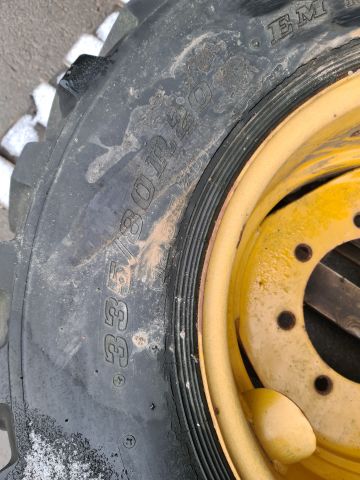 735146-3 Dunlop tractor tires 335/80 r20