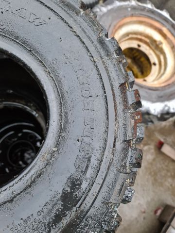 735153-2 4 Kings tire construction tires 22x12.00