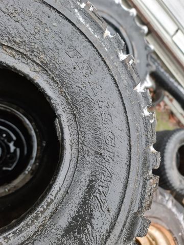 735153-4 4 Kings tire construction tires 22x12.00