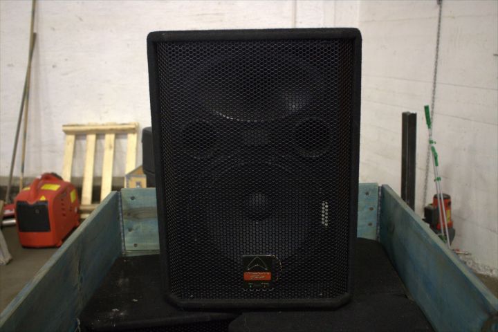 717531-7 PA with Samson mixer table (MDR1064), Samson output stage SX1200