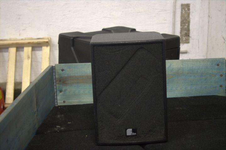 717531-9 PA with Samson mixer table (MDR1064), Samson output stage SX1200