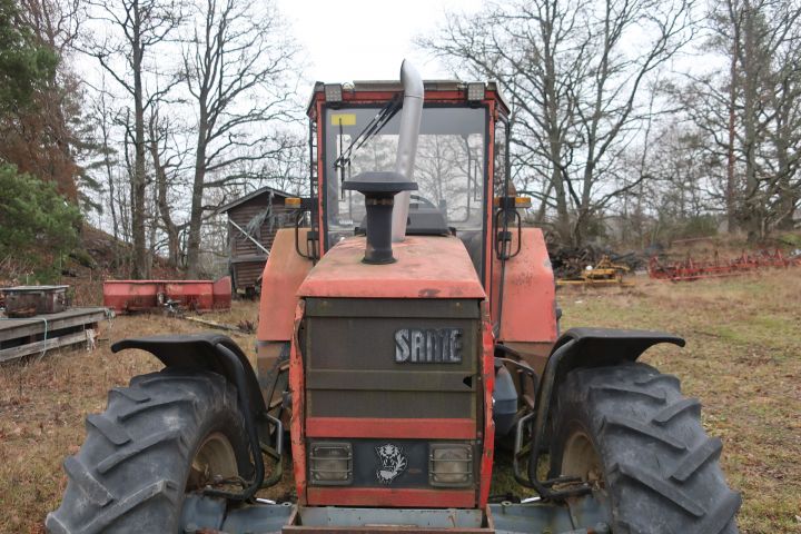 691298-6 Tractor, SAME LASER 110 V 4WD -85