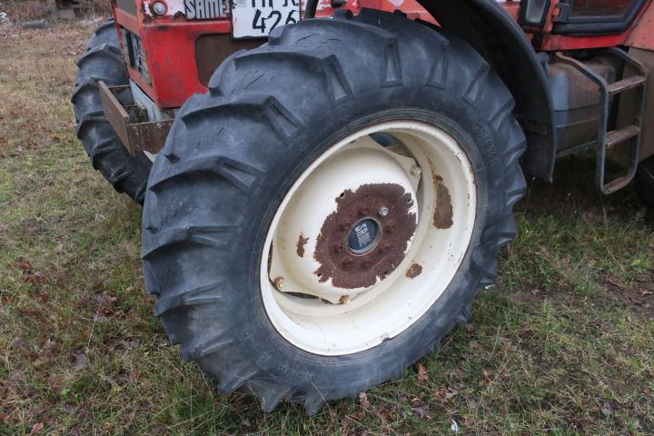 691298-16 Tractor, SAME LASER 110 V 4WD -85