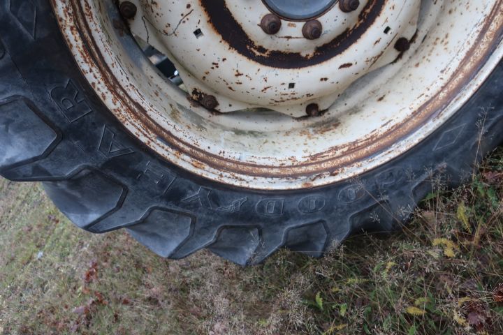 691298-21 Tractor, SAME LASER 110 V 4WD -85