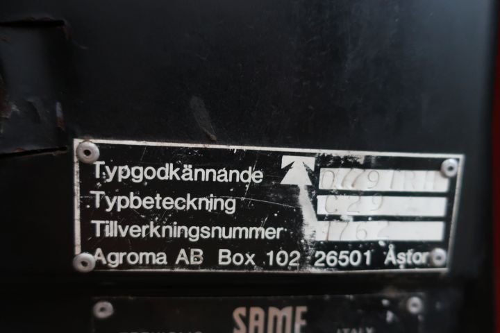 691298-35 Tractor, SAME LASER 110 V 4WD -85