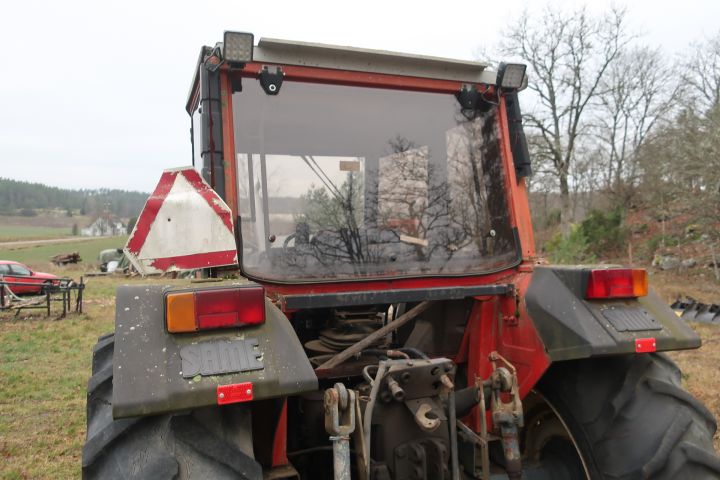 691298-37 Tractor, SAME LASER 110 V 4WD -85