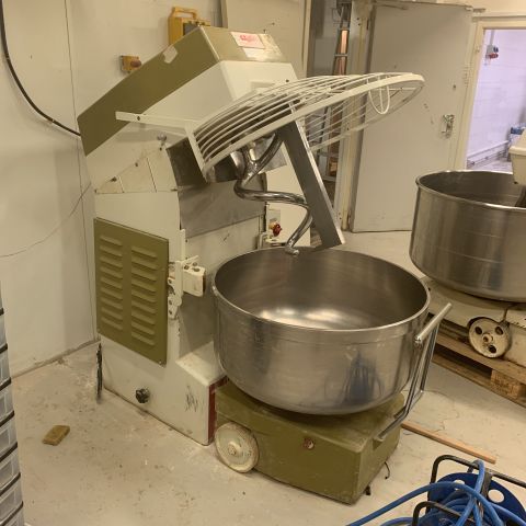 731672-2 Dough mixer planetary mixer Sottoriva SA / 120