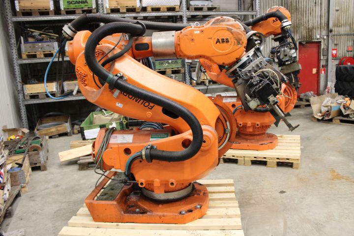 676756-1 Industrial robot ABB IRB7600 Foundru -02