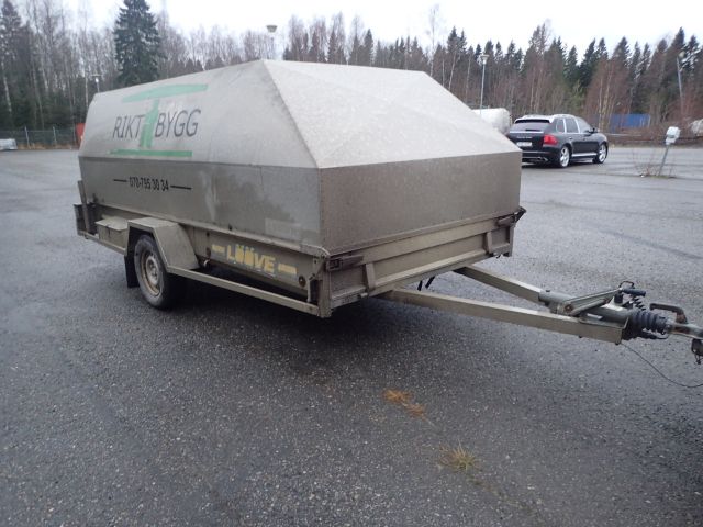 689095-4 Lööve trailer