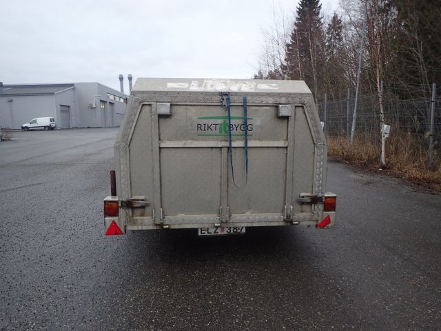 689095-7 Lööve trailer