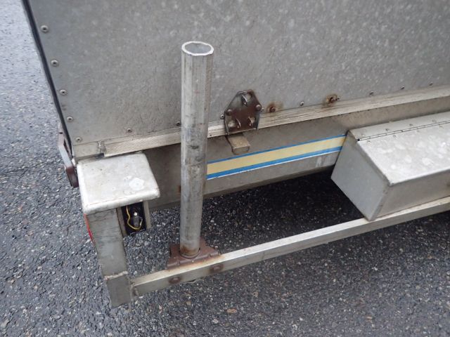 689095-9 Lööve trailer