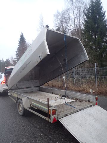 689095-14 Lööve trailer