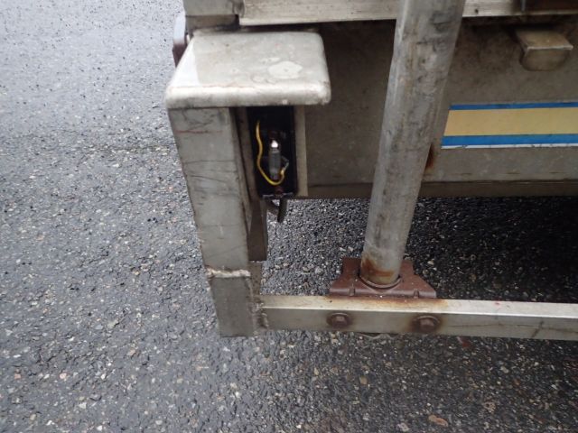 689095-16 Lööve trailer