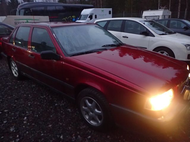 689100-5 VOLVO 854-512 S 2.5, 1995, 142 hp
