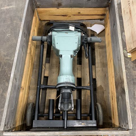 737589-1 Forming machine with cart, Hitachi H90