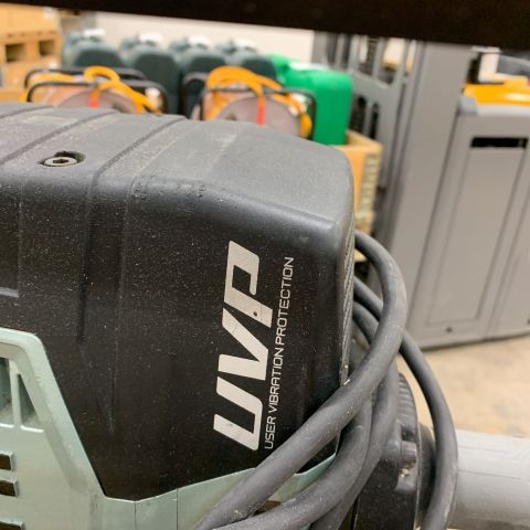 737589-4 Forming machine with cart, Hitachi H90